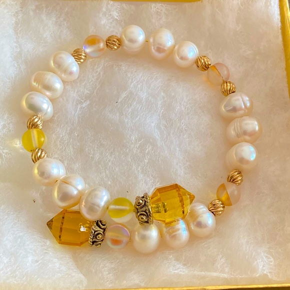 Pearl Cuff Bracelet with Vintage Crystals & Mermaid Glass Beads - Picture 1 of 5